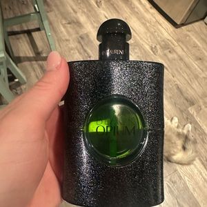 Yves Saint Laurent
Black Opium Illicit Green Eau de Parfum